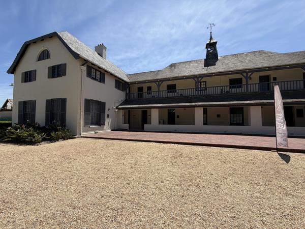 571 m² Commercial space