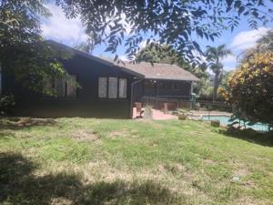 Garden Cottage in Manors