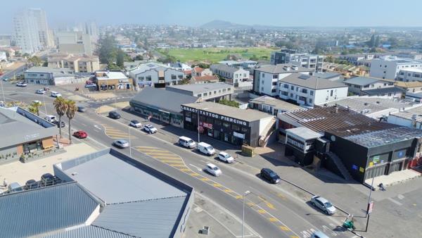 928 m² Commercial space