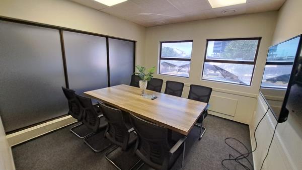 125  m² Commercial space