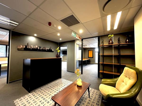 250  m² Office Space