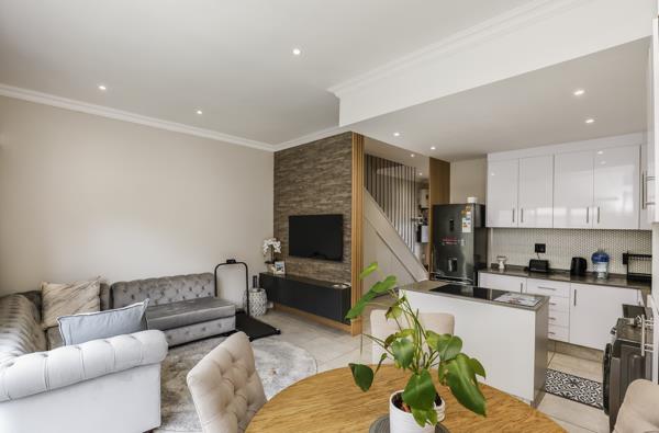 4 Bedroom Townhouse