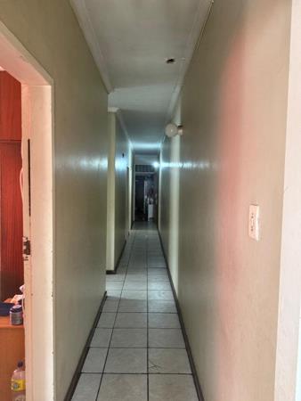 6 Bedroom House