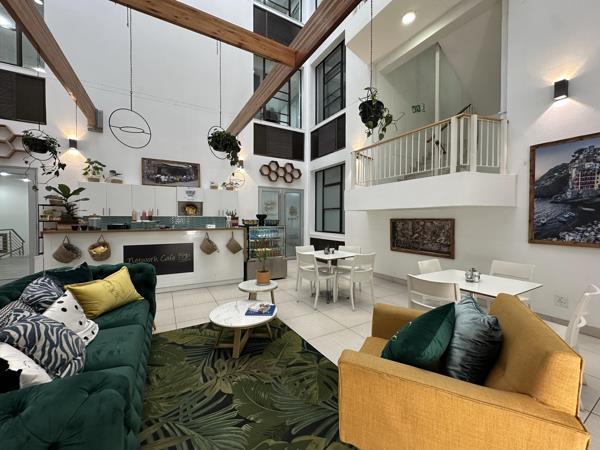 24  m² Commercial space