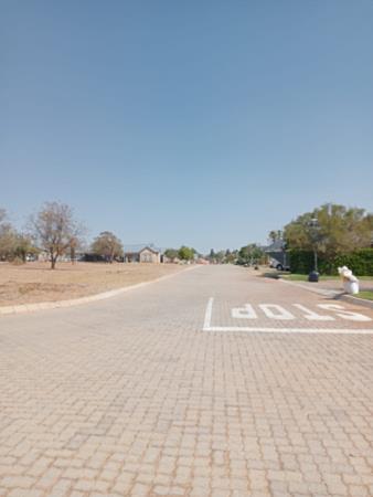 873 m² Land