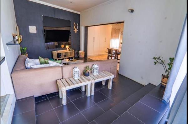 2 Bedroom Garden Cottage