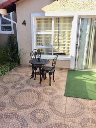 1 Bedroom Garden Cottage