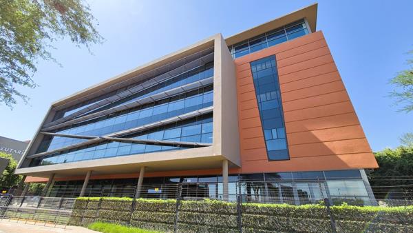 307 m² Office Space