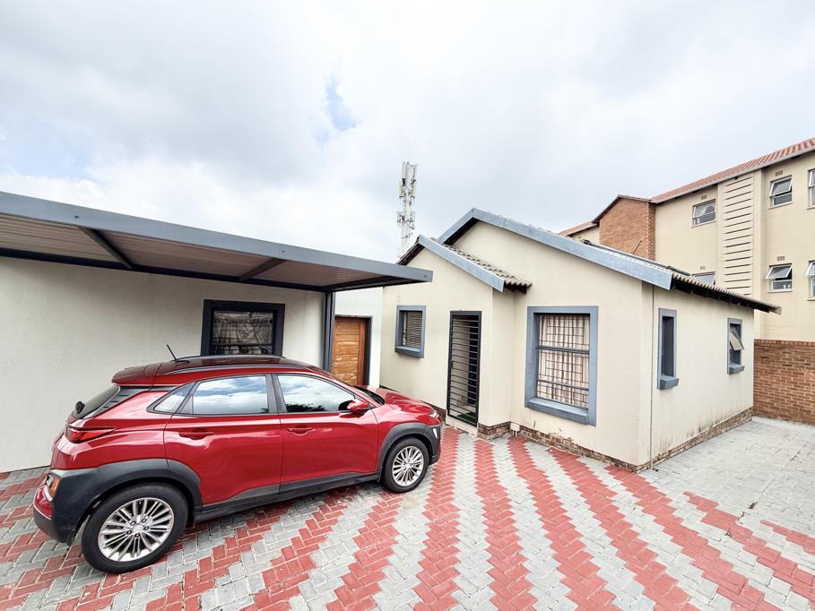 2 Bedroom House