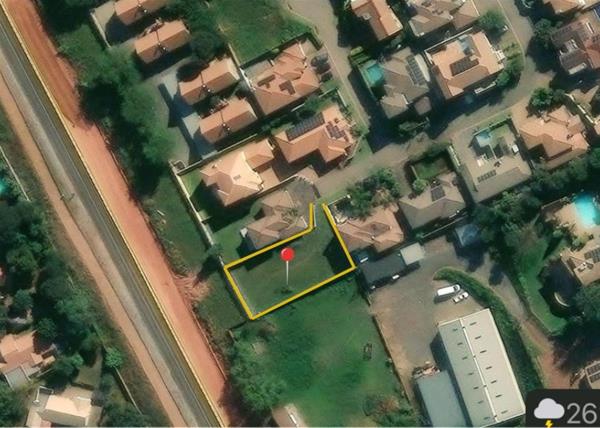 594 m² Land