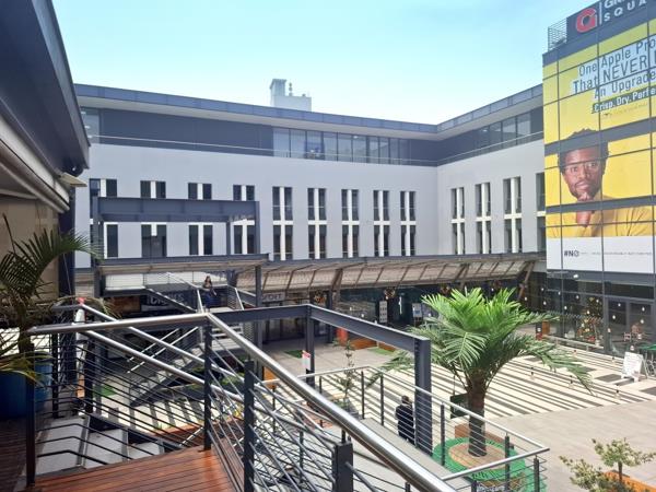 96  m² Retail Space