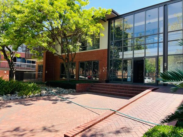 345  m² Commercial space