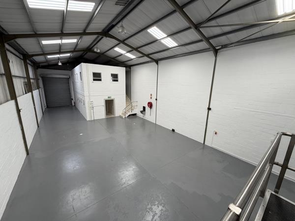 391  m² Industrial space