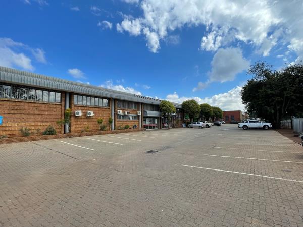 810  m² Industrial space