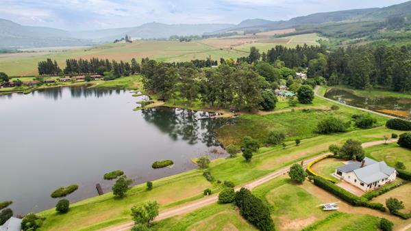 1 172 m² Land