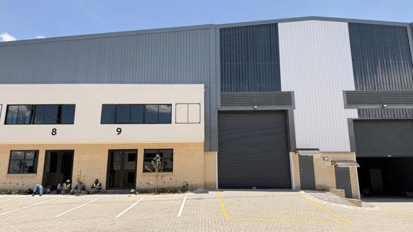 408  m² Industrial space