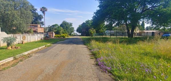 1 250 m² Land