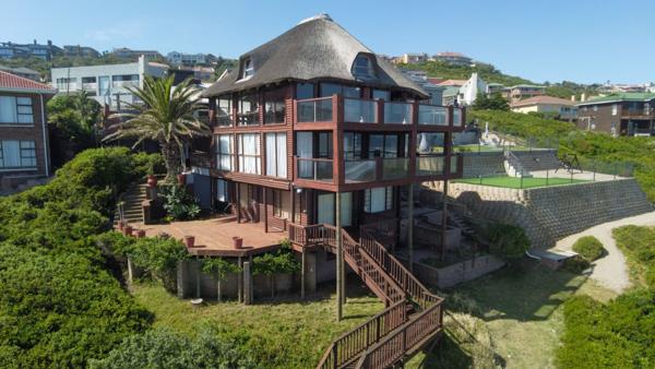 10 Bedroom House