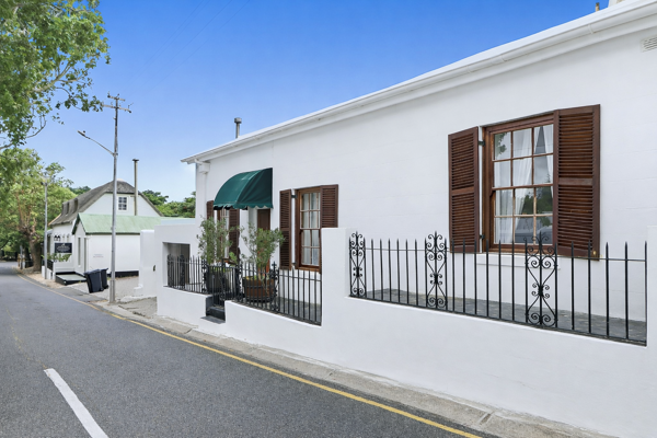 2 Bedroom Garden Cottage