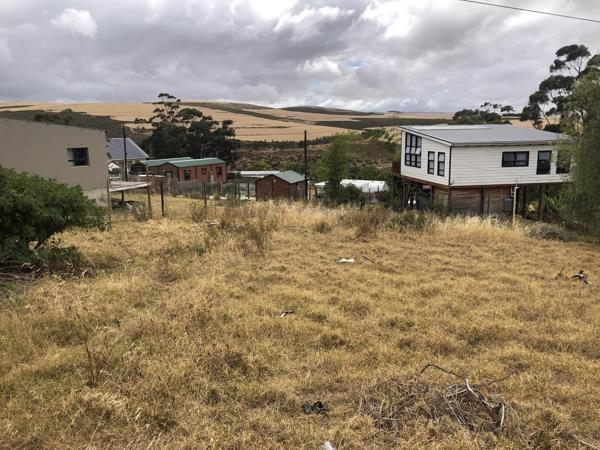 595 m² Land