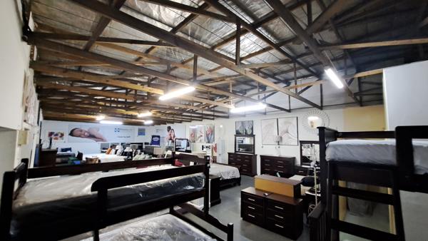 630  m² Retail Space