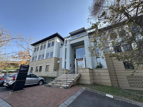 350  m² Commercial space