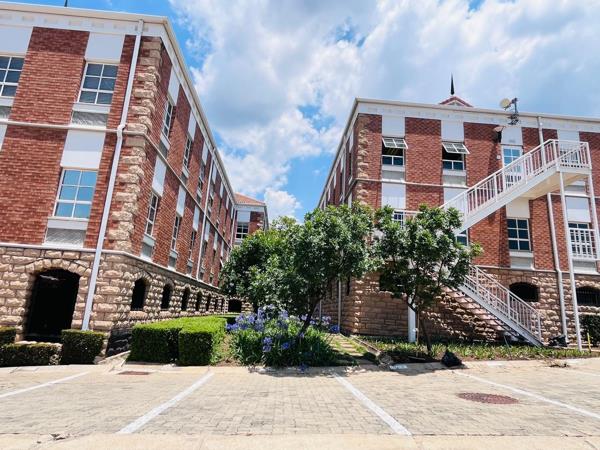 425.1  m² Commercial space