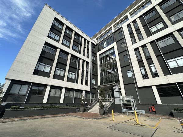 326  m² Commercial space