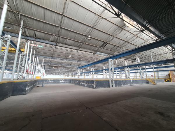 14 001  m² Industrial space