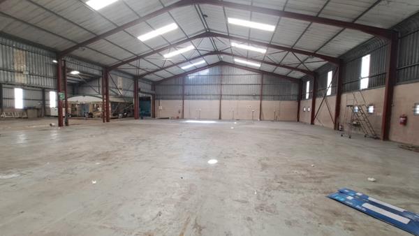 2 250  m² Industrial space