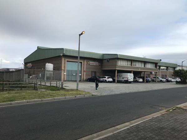 2 443  m² Industrial space