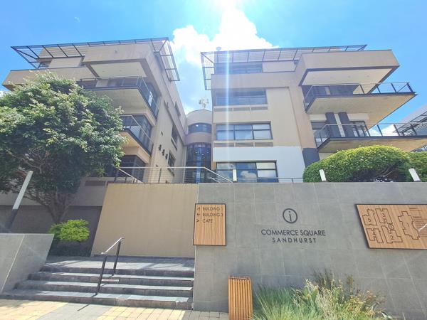 166  m² Commercial space