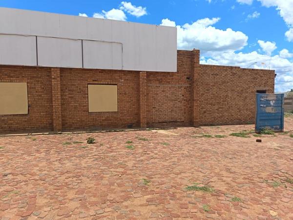 850  m² Commercial space