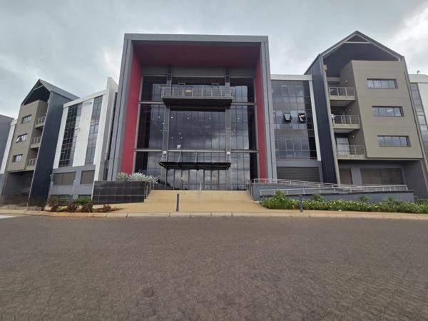 220  m² Commercial space