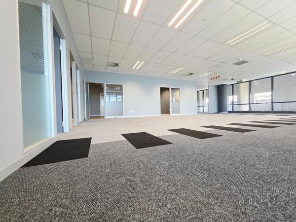 272  m² Commercial space