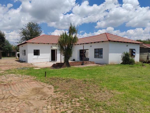 5 Bedroom House