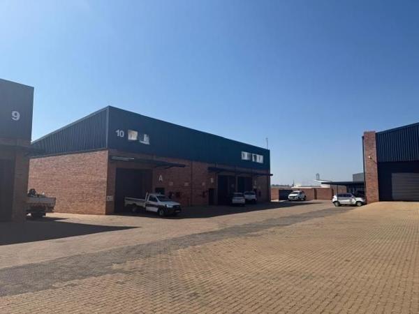 224  m² Commercial space