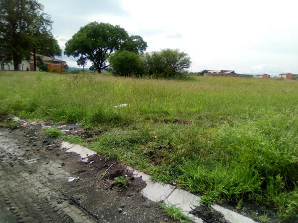 275 m² Land
