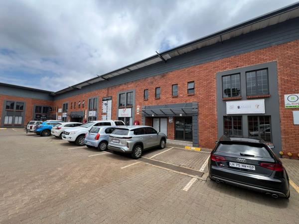 271  m² Industrial space