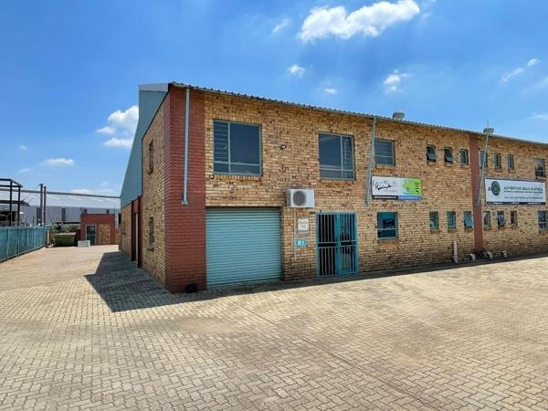 320  m² Industrial space