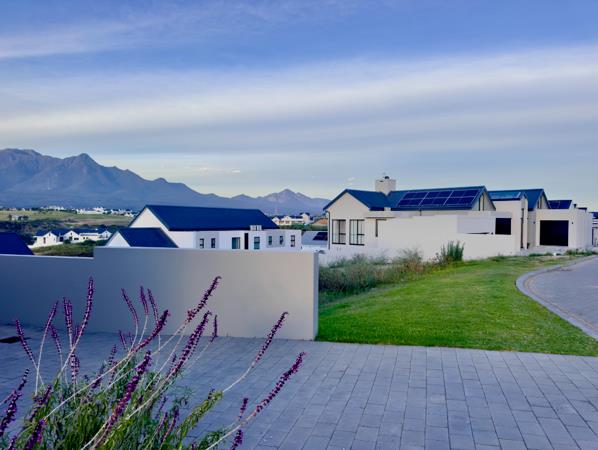 644 m² Land