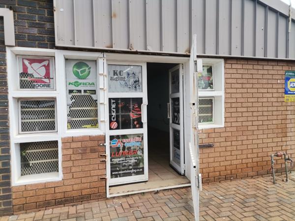 65  m² Commercial space