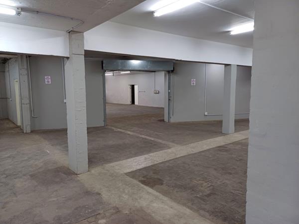 442  m² Industrial space