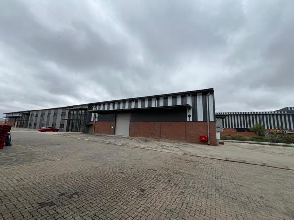 902  m² Industrial space