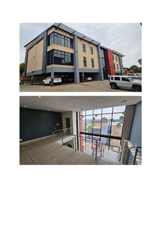 1 371  m² Office Space