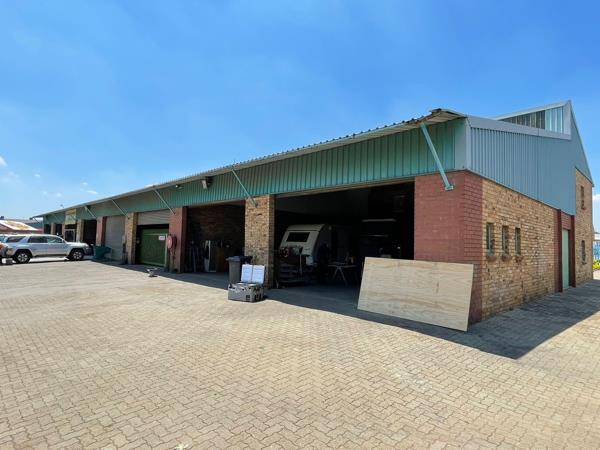 320  m² Industrial space