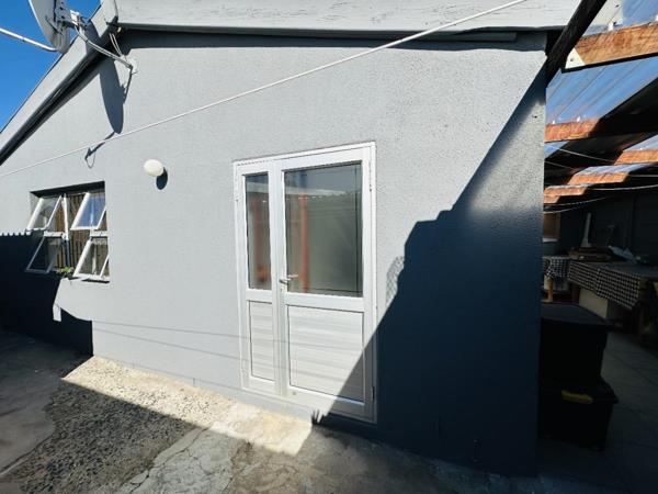 1 Bedroom Garden Cottage
