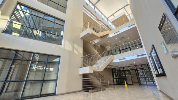 514  m² Office Space