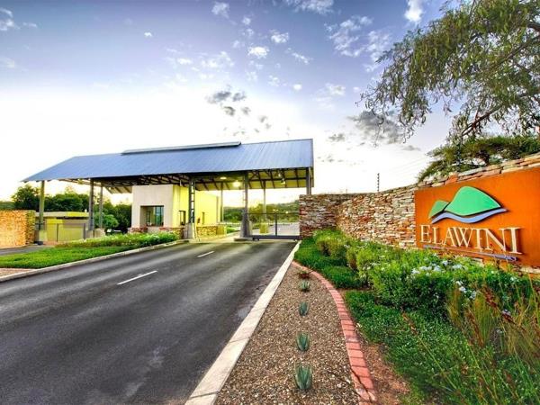 1 750 m² Land