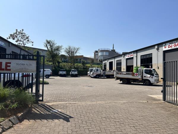 180  m² Commercial space